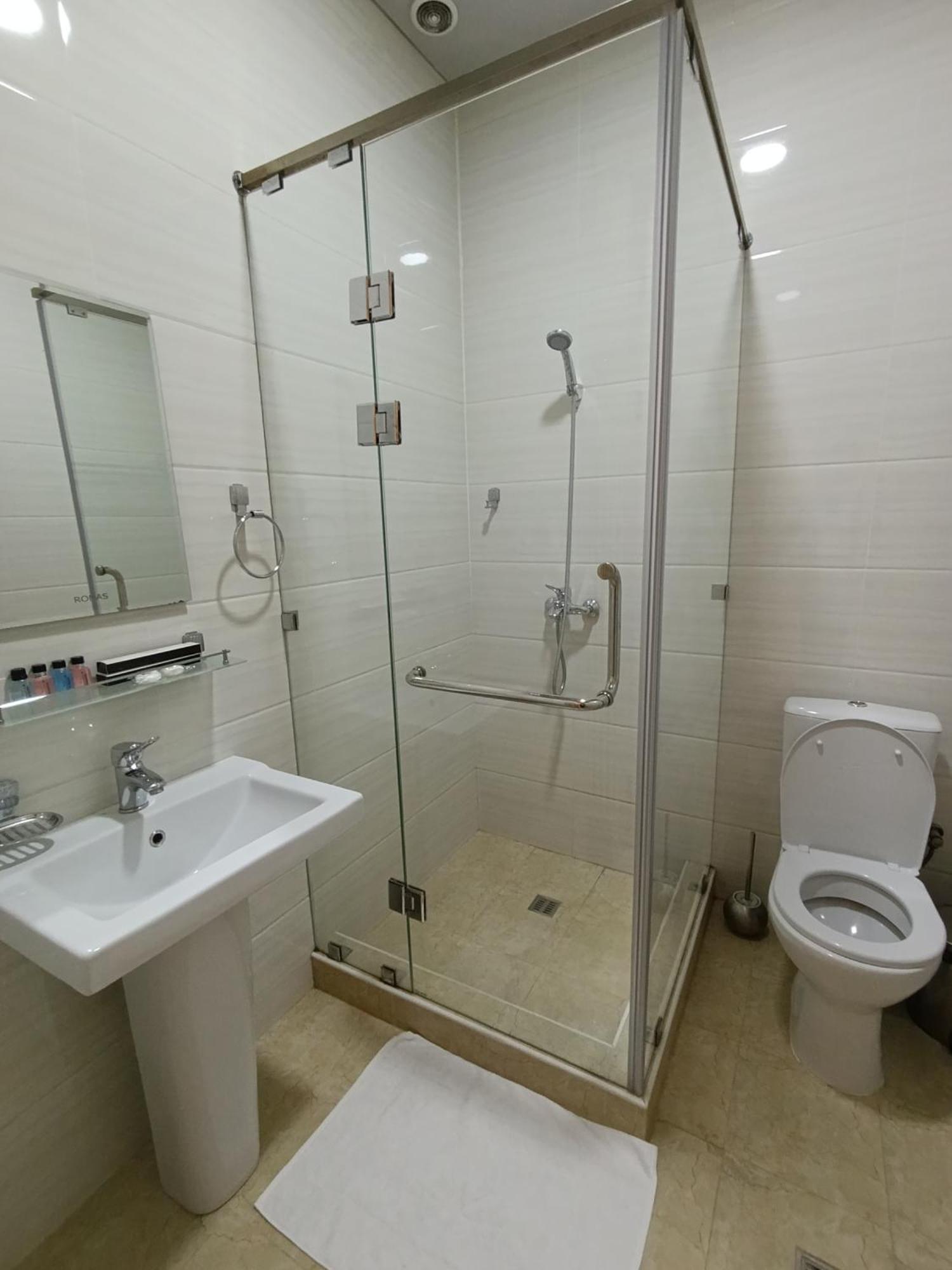Grand Karavan Hotel Ташкент Екстериор снимка