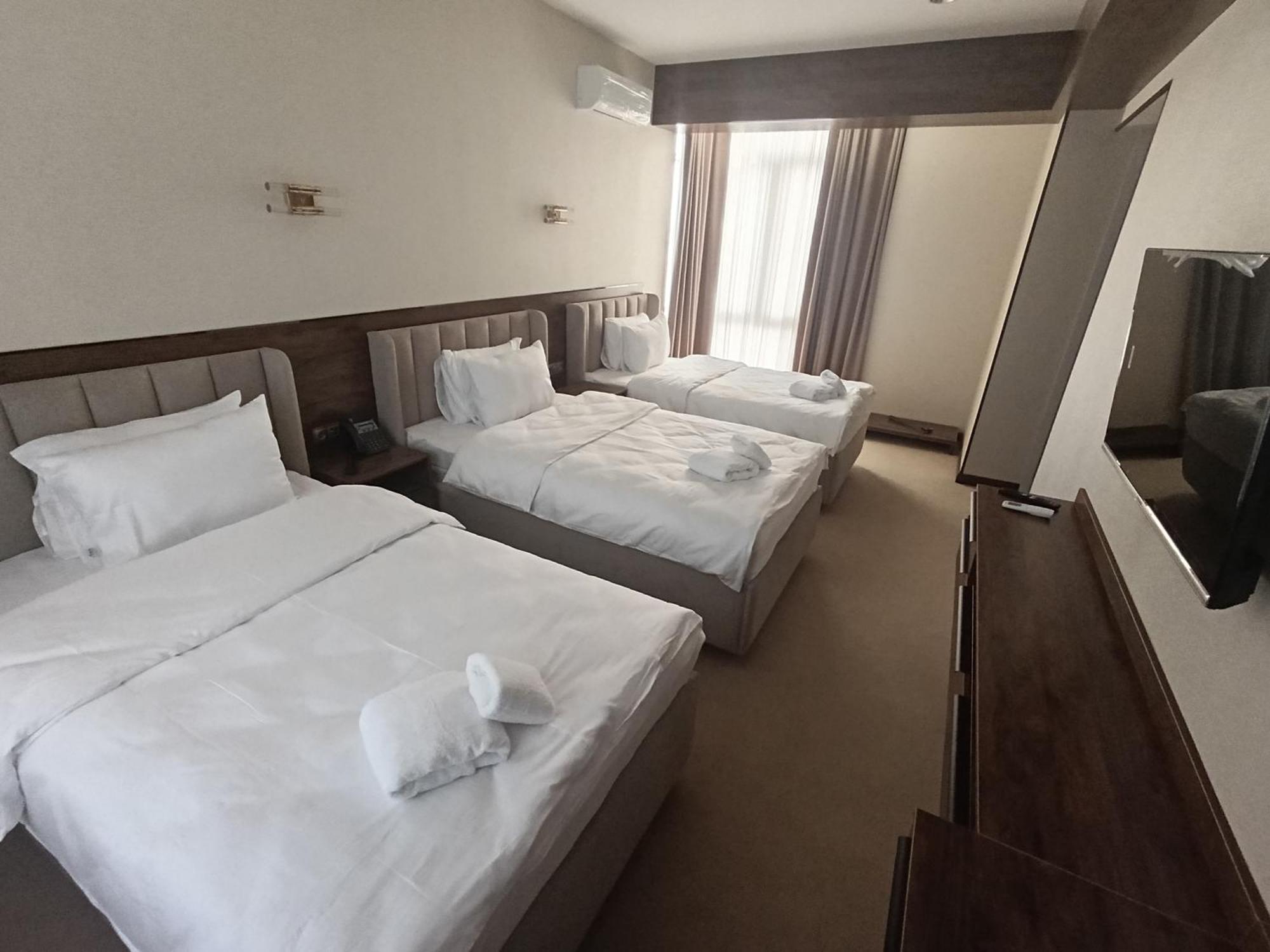 Grand Karavan Hotel Ташкент Екстериор снимка