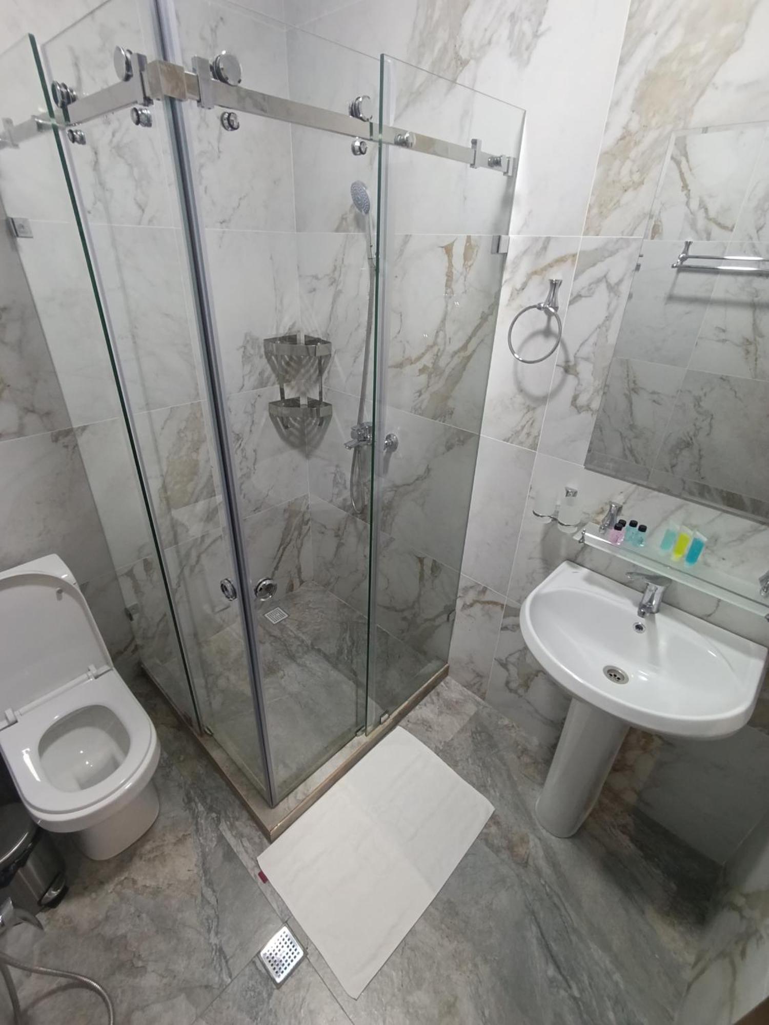 Grand Karavan Hotel Ташкент Екстериор снимка